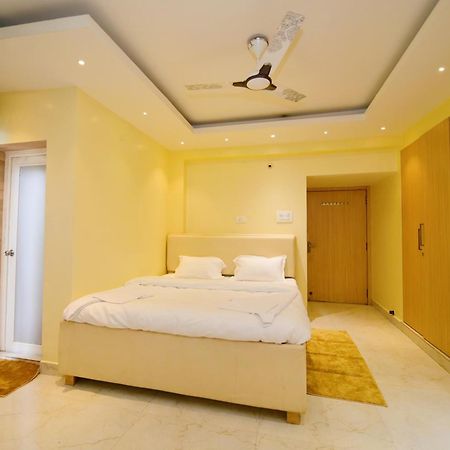 Airport Residency Hotel 란치 외부 사진