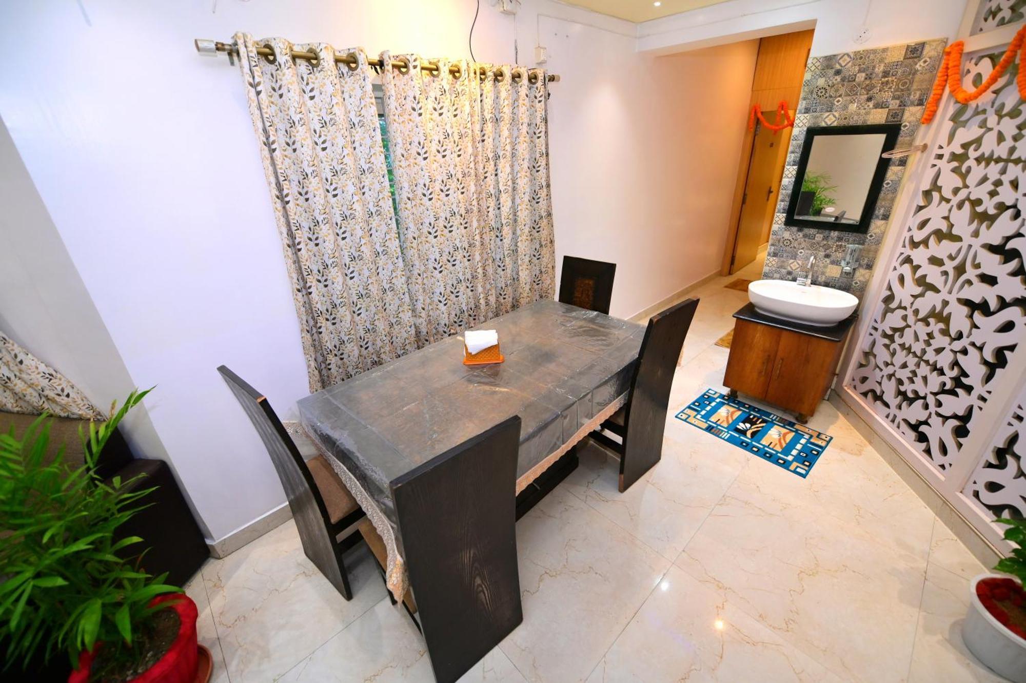Airport Residency Hotel 란치 외부 사진