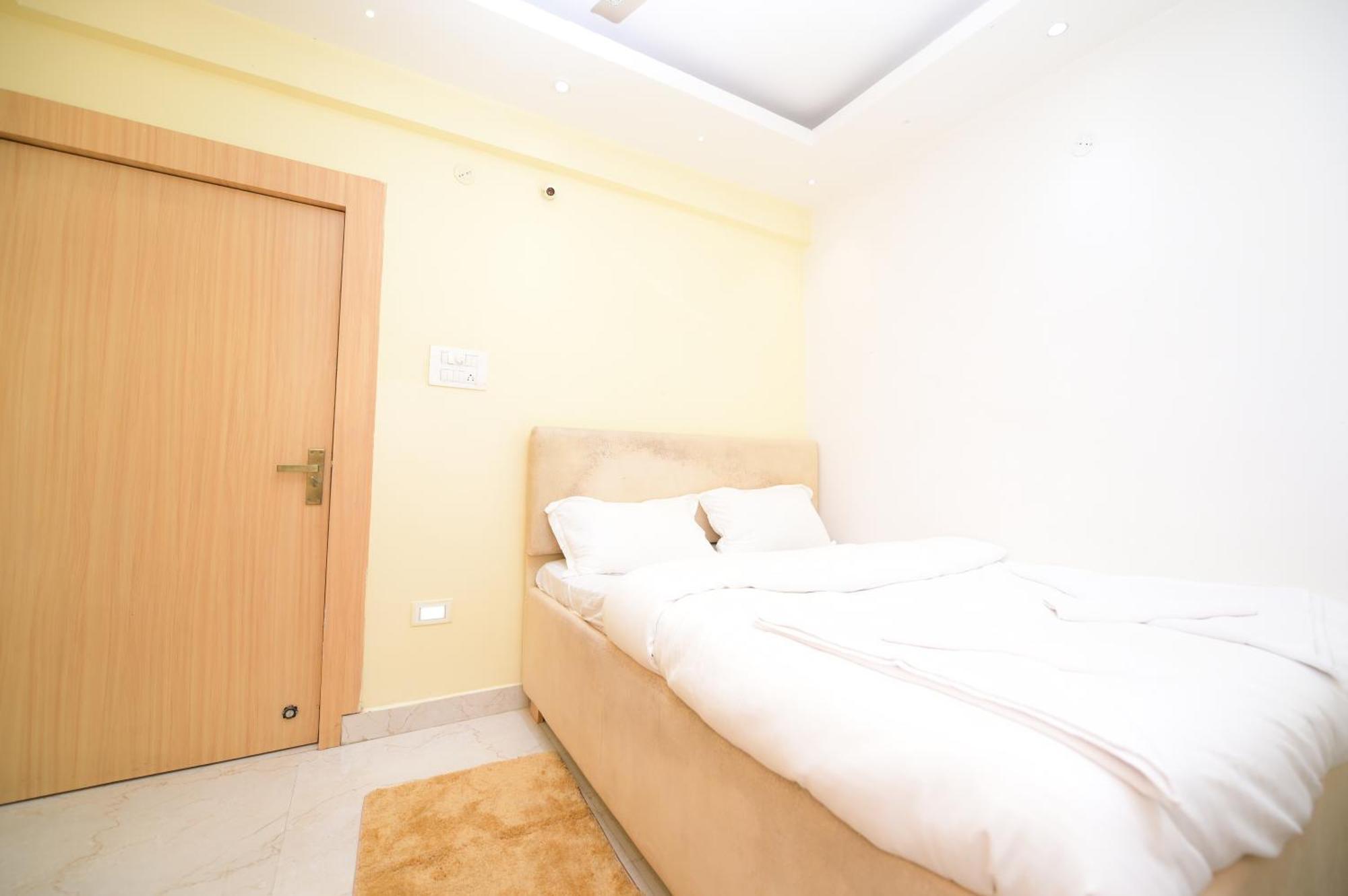 Airport Residency Hotel 란치 외부 사진