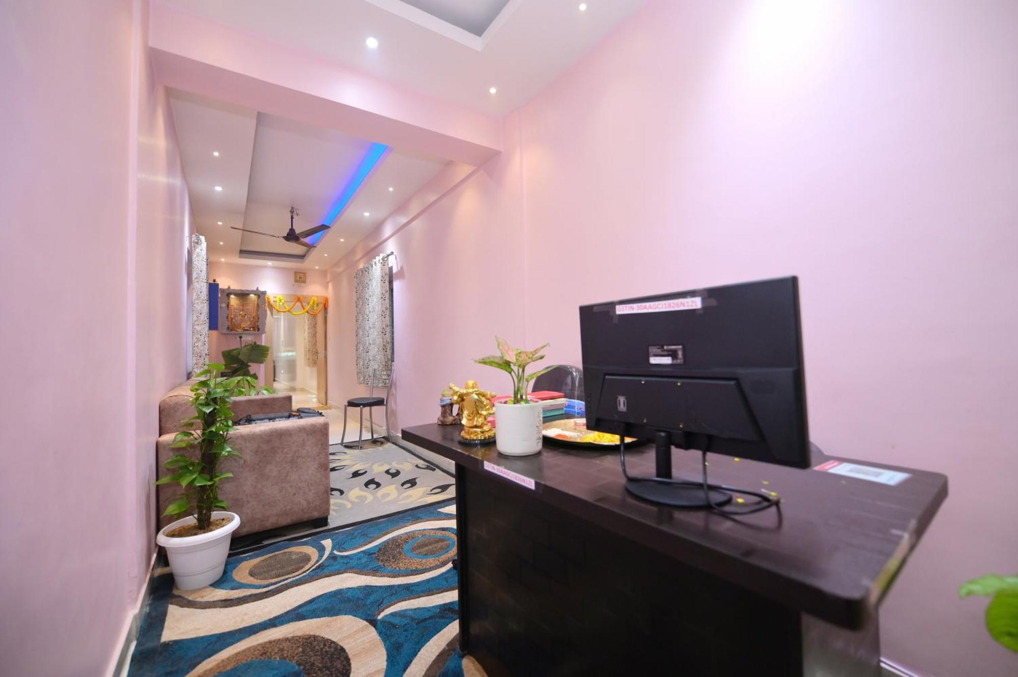 Airport Residency Hotel 란치 외부 사진