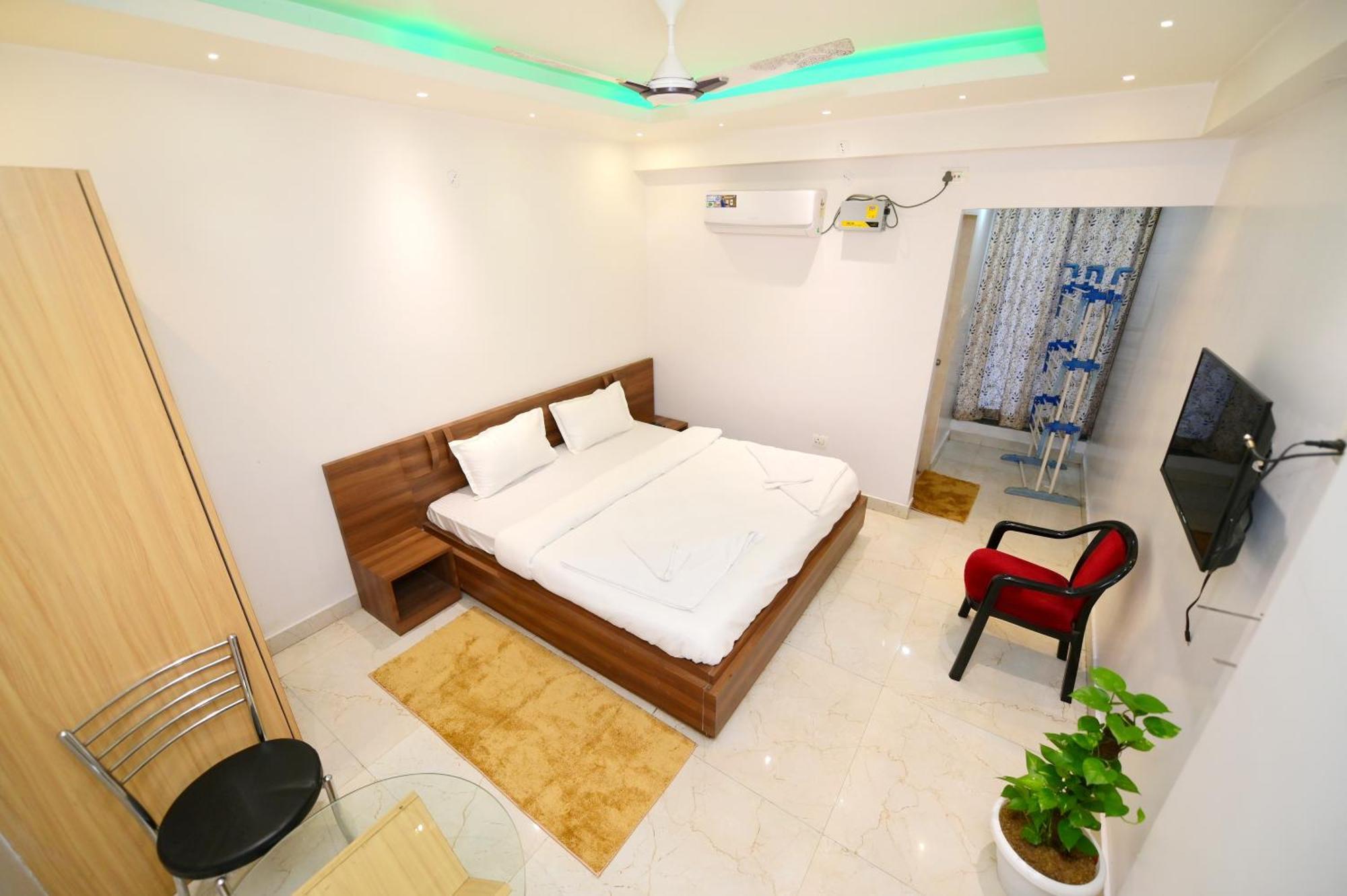 Airport Residency Hotel 란치 외부 사진