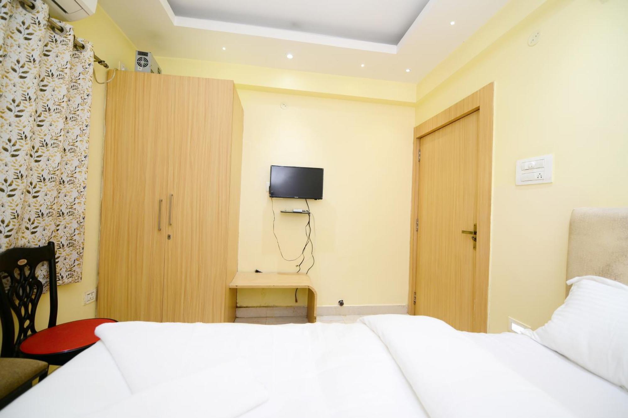 Airport Residency Hotel 란치 외부 사진
